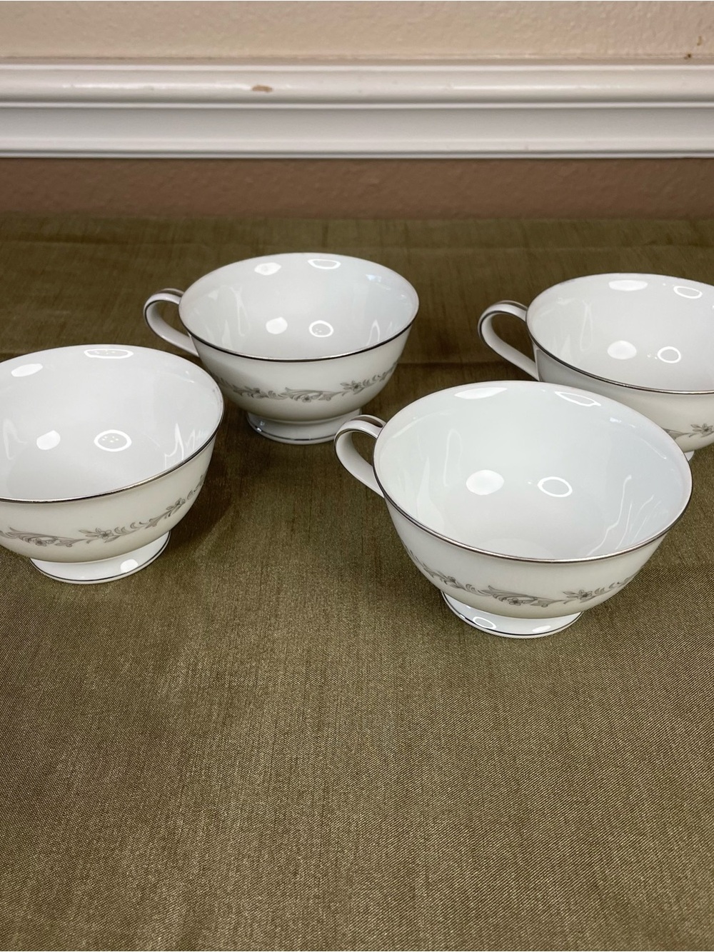 Noritake Crestmont Tea Cups or Coffee - Set of 4 - #6013 White w/ Platinum Trim